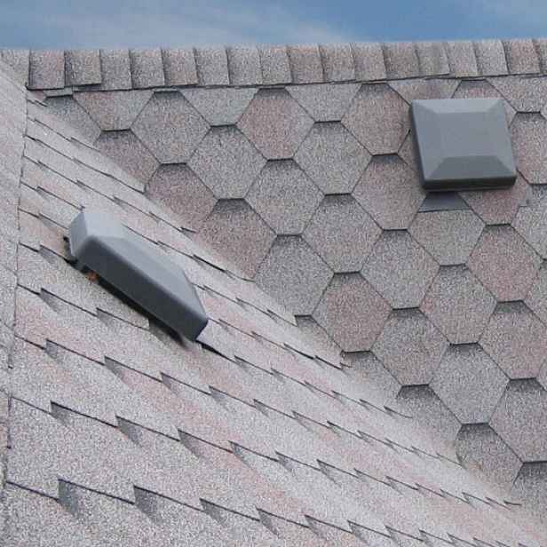 Odvětrávač plastový IKO Armourvent Standard černá