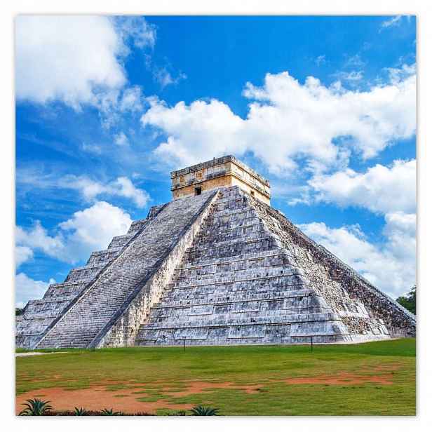 Fototapety 312x312 Kukulkanova pyramida Mexiko
