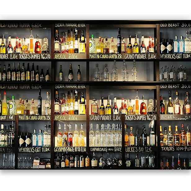 Fototapeta na zeď COCKTAIL BAR 183x124 cm