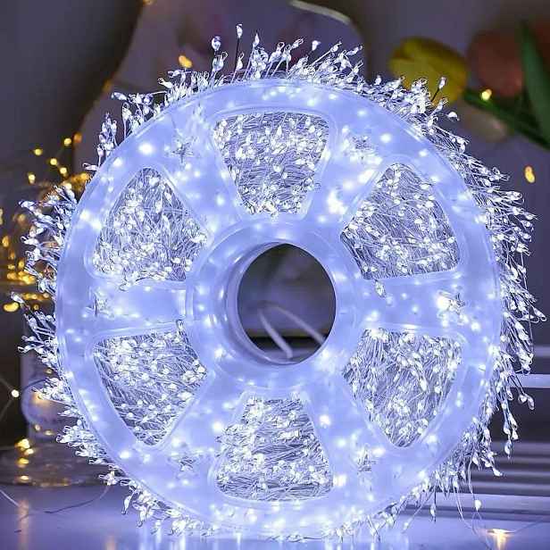 Led girlanda 15 m – 500 Led Studená bílá, Vánoční Osvětlení Na Stromeček IP44, 8 režimů