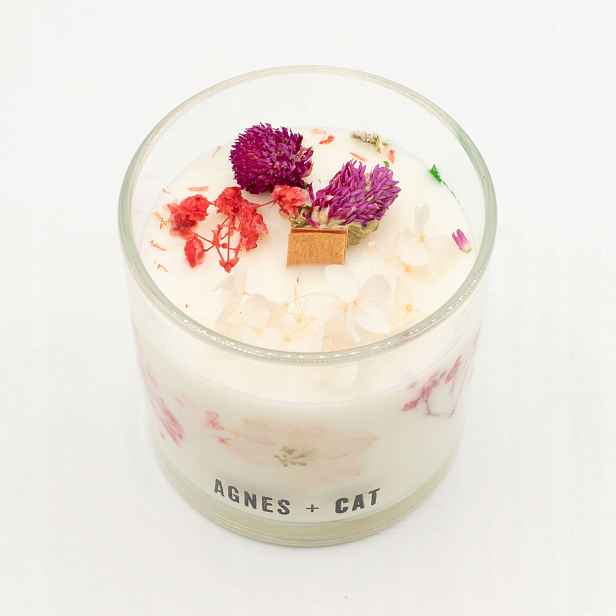 Botanická sójová svíčka Agnes+Cat Roses of Sawrey