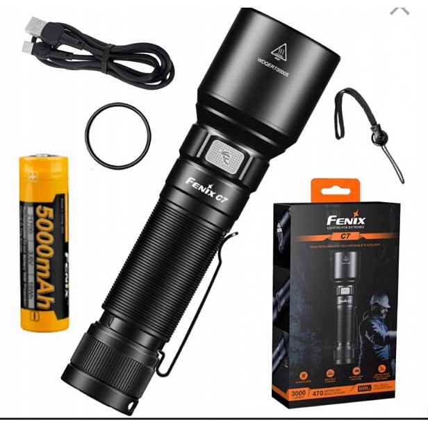 Led svítilna Fenix C7 3000lm 470 m Usb-c