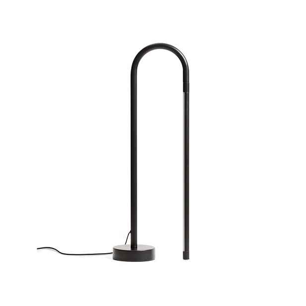 Černá LED stojací lampa (výška 60 cm) Bow – Kave Home
