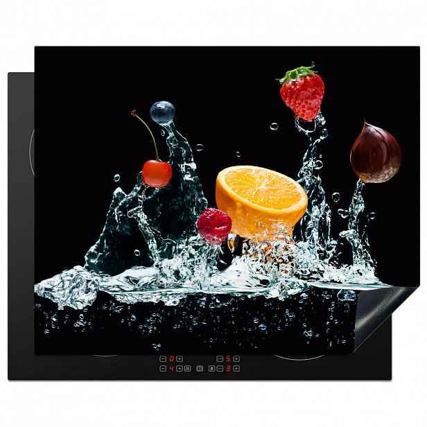 MuchoWow KRYT NA INDUKČNÍ DESKU Voda - Ovoce - Pomeranč - Jahoda - Třešeň - Černá 65x52 cm
