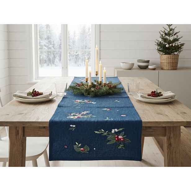Vánoční běhoun na stůl WINTER BERRIES 40x150 cm, tmavě modrý