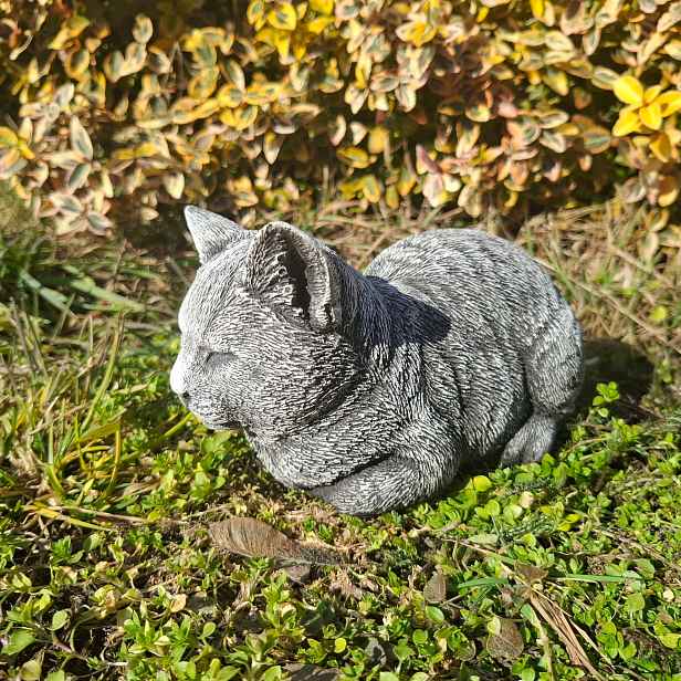Betonová zahradní figurka Kočka kotě malá betonová figurka kočky