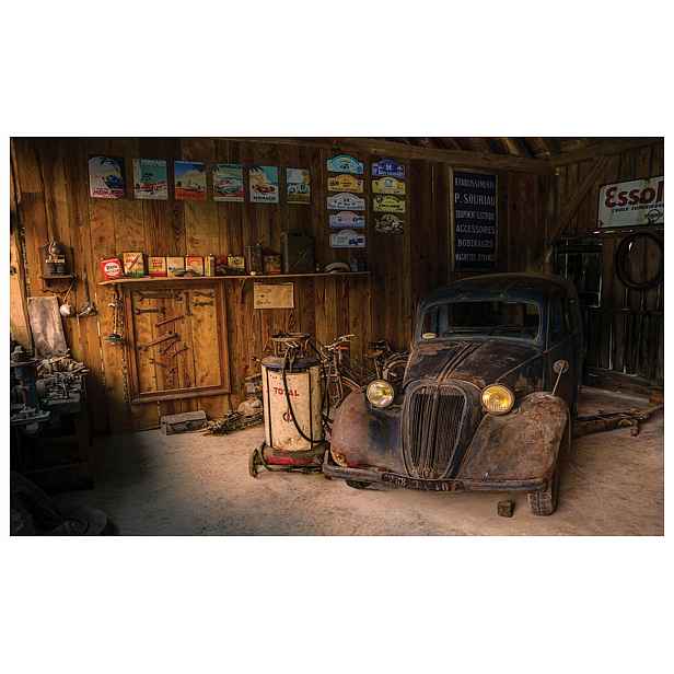 Fototapeta Retro Garáž Automobilová vinylová Nástroje Loft 208x146 lepidlo