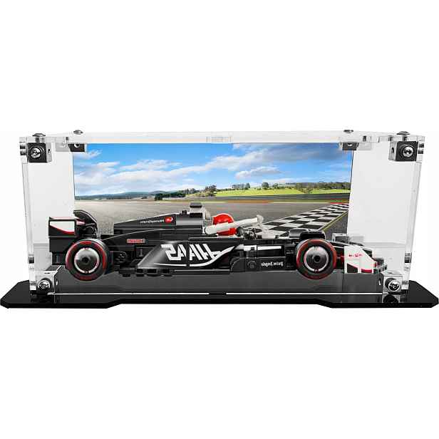 Vitrína s černou základnou a pozadím pro stavebnici Lego 77250 Formule F1 MoneyGram