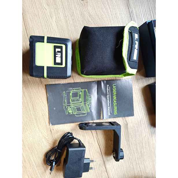 Křížový laser Lfine zelený 30 m samonivelační akumulátor Usb IP54