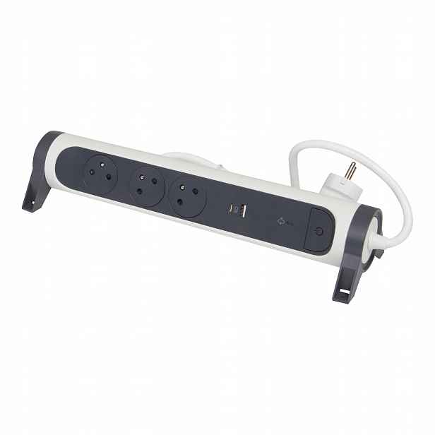 Přepěťová lišta 3X2P+Z s Usb Legrand 049417
