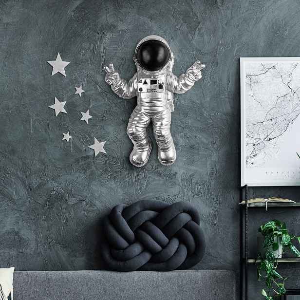 Wallity Nástěnná dekorace Astronaut stříbrná/černá