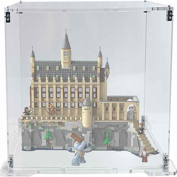 Vitrína s podstavcem pro stavebnici Lego 76435 Bradavický hrad: Velký sál