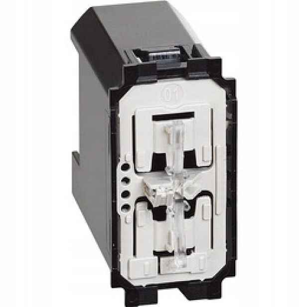 Podomítkový spínač Connected Living Now Legrand K4001C