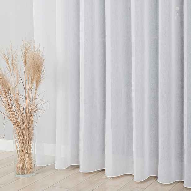 Levná záclona s možností šití s páskou a závažím, odolný materiál 500x250