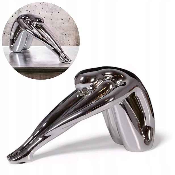 Stříbrná dekorativní figurka Glamour Lesk délka 31 cm Moderní obývací pokoj, kancelář