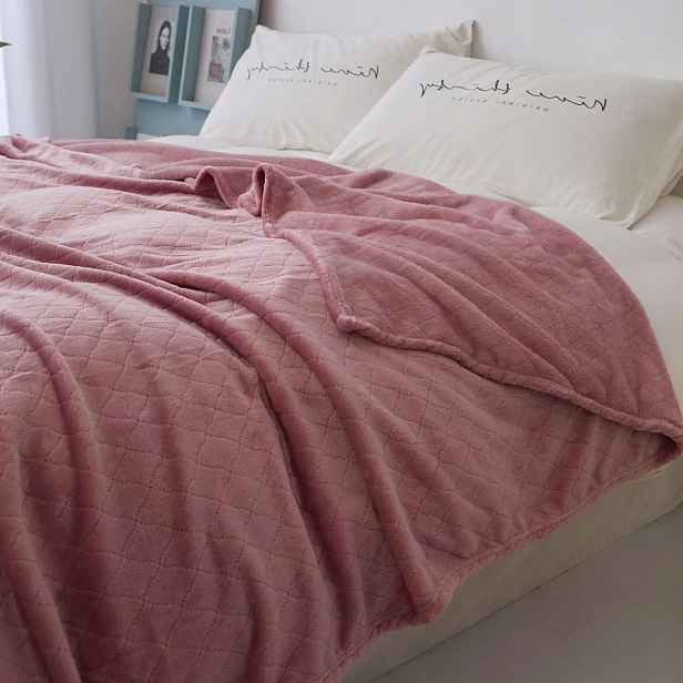 Měkká deka Hřejivý fleece Teplá Přehoz na chladné dny Růžová 180x200 cm