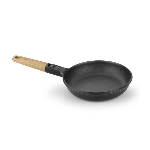 pánev d28cm MARKET, rukojeť přír.dřevo, litina