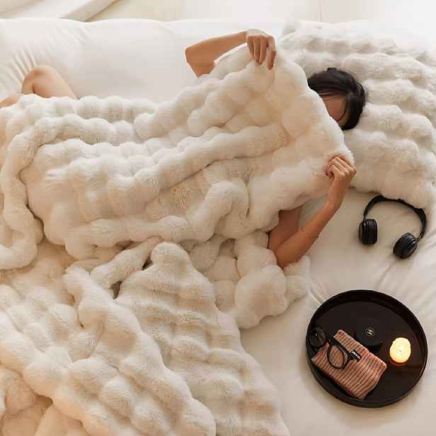 TEMU Tradiční plyšová dvouvrstvá pro volný čas, celoroční útulná fleeceová přikrývka s netkanou textilií, 100% polyester, víceúčelová, pratelná v