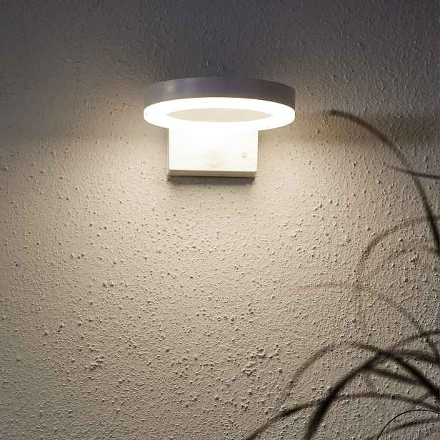 Solární nástěnné LED svítidlo výška 7 cm Star Trading Vidi - bílé
