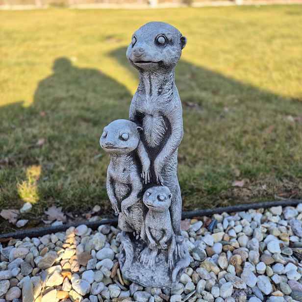 Tři surikaty, zahradní figurka 50 cm, 9 kg – Betonová figurka odolná vůči mrazu