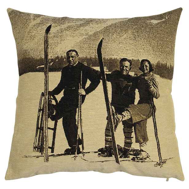 Gobelínový retro polštář s lyžaři a dobovými lyžemi Ski club - 45*15*46cm Mars & More