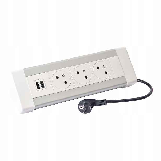 Stolní blok 3X2P+Z s Usb 3M Legrand 054617