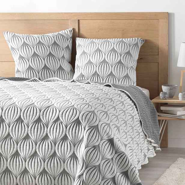 Bílý/šedý set přehozu a povlaku na polštář z mikrovlákna 220x240 cm Faustine – douceur d'intérieur