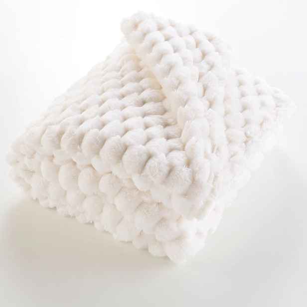 Krémová deka z mikroplyše 180x220 cm Frosty – douceur d'intérieur