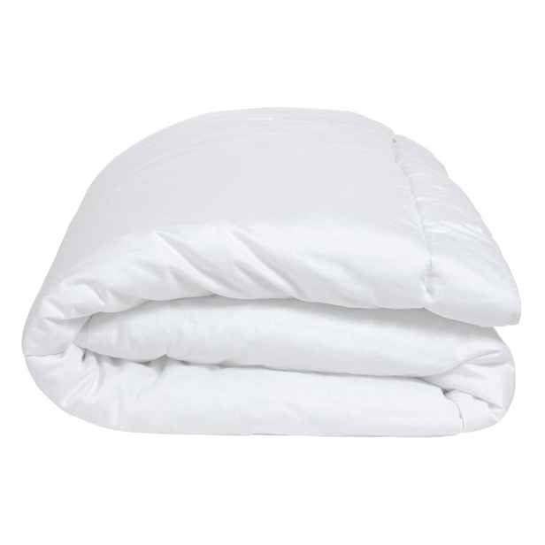 Celoroční přikrývka 150x220 cm Mistral – Kave Home