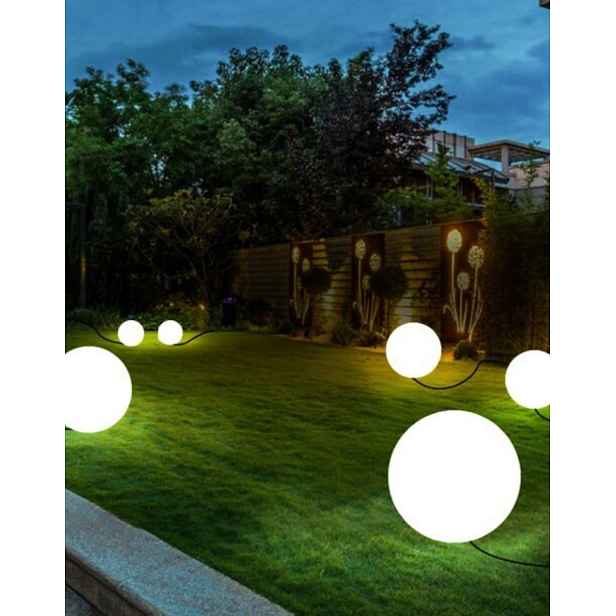 Zahradní lampa koule M 40 cm