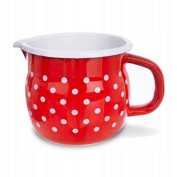 Červený smaltovaný hrnek s hrachem Tecka 800 ml