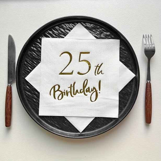 TEMU 20 ks Elegantní ubrousky na 25. narozeniny, zlatá fólie "25" na bílém pozadí, dvouvrstvé jednorázové papírové ubrousky, 6,5x6,5 palců - Ideální