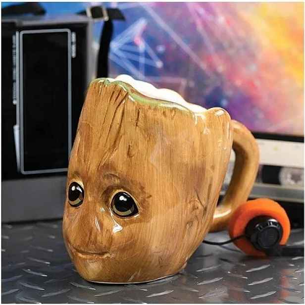 Hrnek 3D Baby Groot 450 ml