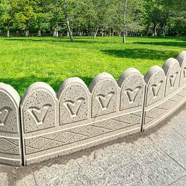 TEMU Opakovaně použitelná plastová forma na betonové obrubníky, forma na zahradní obrubníky se vzorem srdce, forma na cementové ploty, květinové