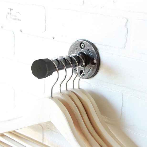 Kalune Design Nástěnný věšák BORURAF 15 cm černý