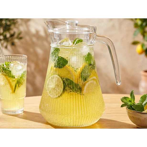 Skleněný džbán 1,5 l, žebrovaný