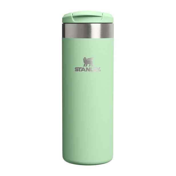 Šalvějově zelený termo hrnek z nerezové oceli 470 ml AeroLight™ Transit Mug Pistachio – Stanley