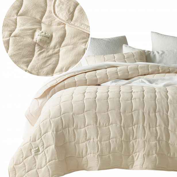 ROOM99 Přehoz na postel pohovka 200x220 krémová elegantní prošívaná Marshmallow