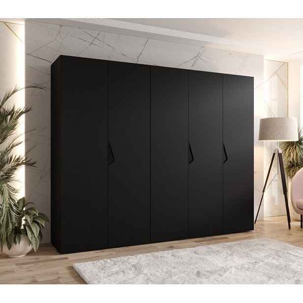 Široká šatní skříň 250 cm AMARIS 1 - černá / černé úchyty