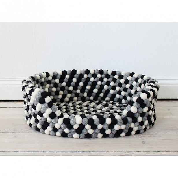 Černo-bílý kuličkový vlněný pelíšek pro domácí zvířata Wooldot Ball Pet Basket, 40 x 30 cm