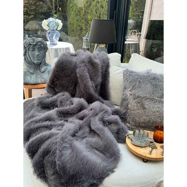 Přehoz na pohovku Lolita 200x150 - Anthracite