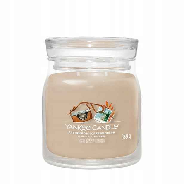 Afternoon Scrapbooking – Yankee Candle střední svíčka se dvěma knoty