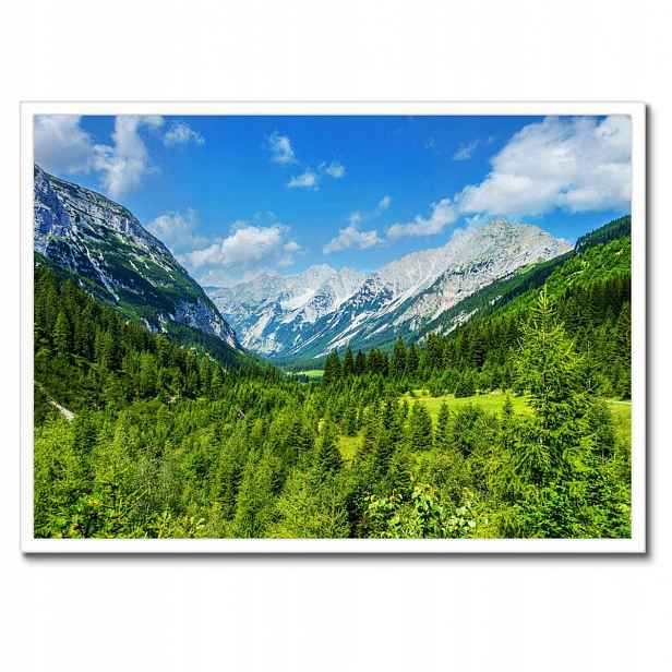 Plakáty v rámu 70x50 Horská krajina s krásnými obláčky Stromy v horách