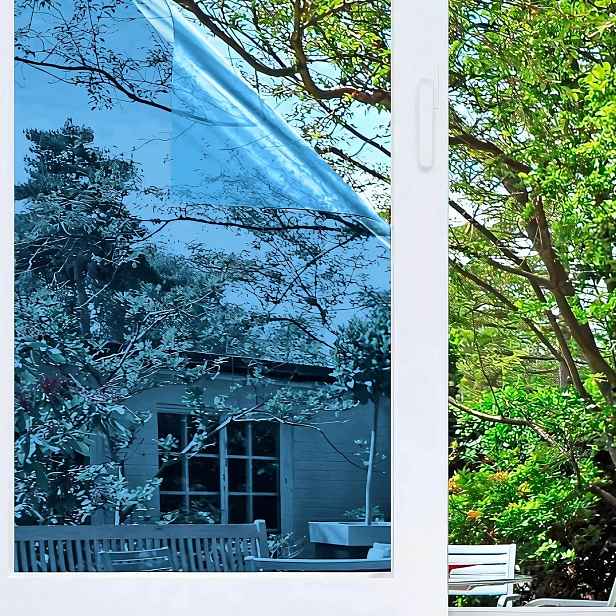 Modrá fólie na okno 80×300 cm sluneční zrcadlo
