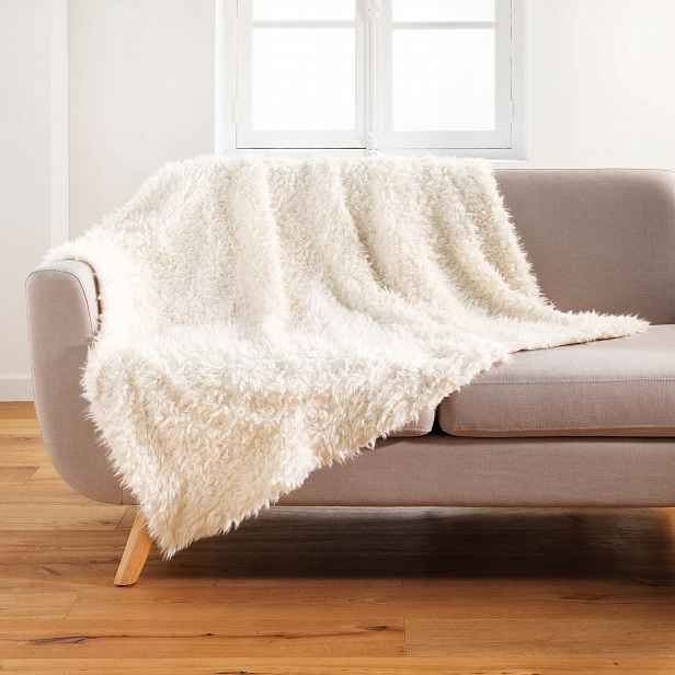 Béžová Kožešinová Deka S Měkkým Přehozem Na Pohovku Mouton 125 x 150