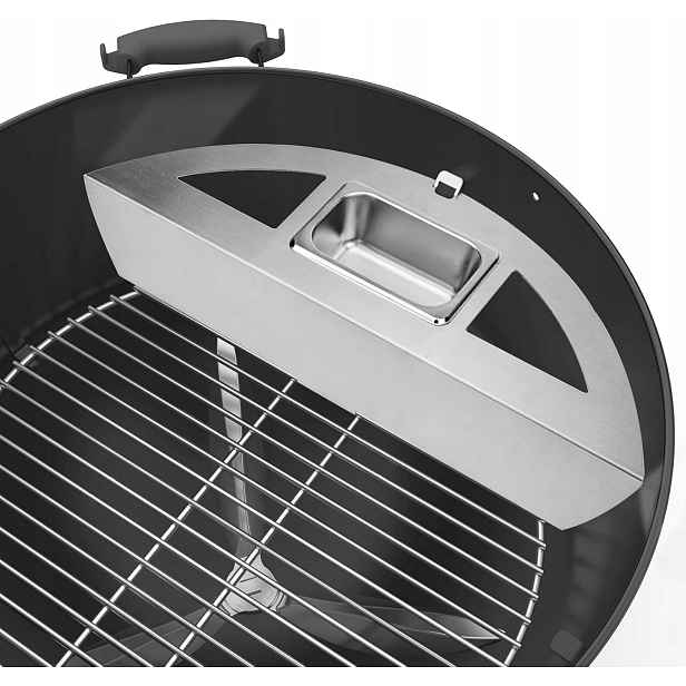Sada pro uzení na grilu s miskou na vodu pro grily o průměru 67 cm