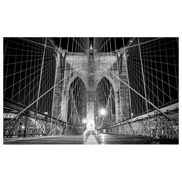 Fototapeta Brooklynský most v noci vinylová do obývacího pokoje ložnice 416x254 lepidlo