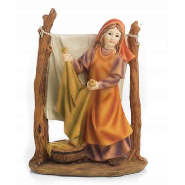 Figurka do betlému „Žena visící na prádle“ – pro figurky o výšce 15 cm