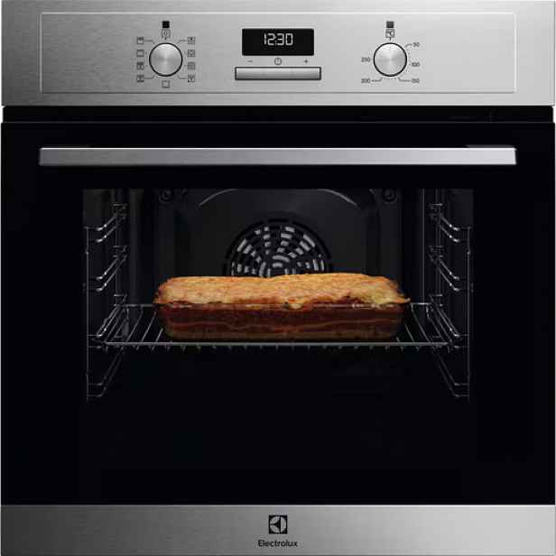 Electrolux vestavná trouba série 600 s parní funkcí SteamBake EOD3H40BX
