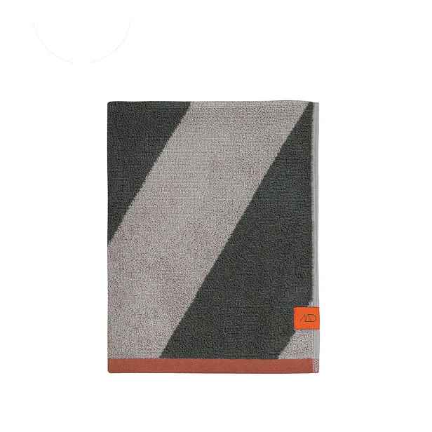 Khaki froté ručník z bio bavlny 50x90 cm Diagonal – Mette Ditmer Denmark